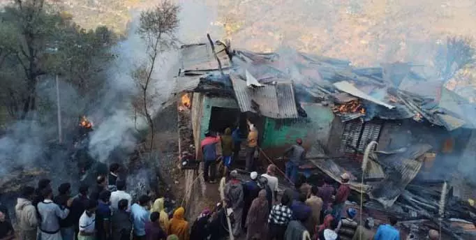 POONCH: आवासीय घर जलकर खाक POONCH: आवासीय घर जलकर खाक