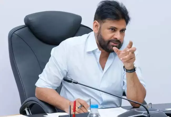 Andhra : मशहूर मंदिरों में श्रद्धालुओं की सुरक्षा पर पवन के अहम निर्देश Andhra : मशहूर मंदिरों में श्रद्धालुओं की सुरक्षा पर पवन के अहम निर्देश