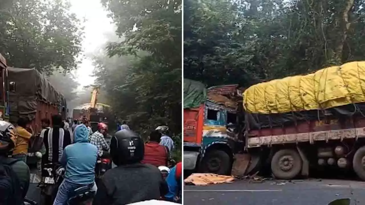 ओडिशा में दो ट्रकों की आमने-सामने की टक्कर में चालक की मौत, हाईवे जाम ओडिशा में दो ट्रकों की आमने-सामने की टक्कर में चालक की मौत, हाईवे जाम