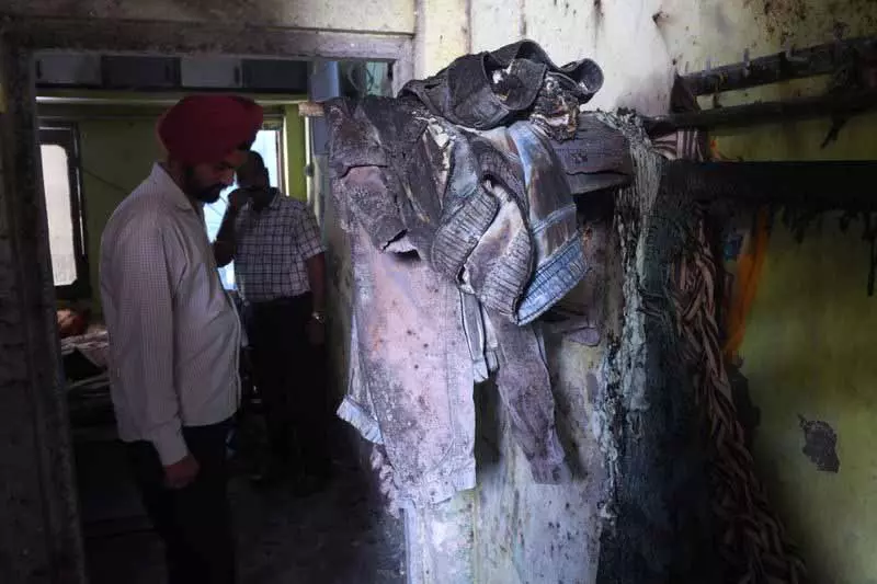 Ludhiana: खतरनाक सामग्री विनियमों में संशोधन दुर्घटनाओं को रोकने के लिए महत्वपूर्ण Ludhiana: खतरनाक सामग्री विनियमों में संशोधन दुर्घटनाओं को रोकने के लिए महत्वपूर्ण