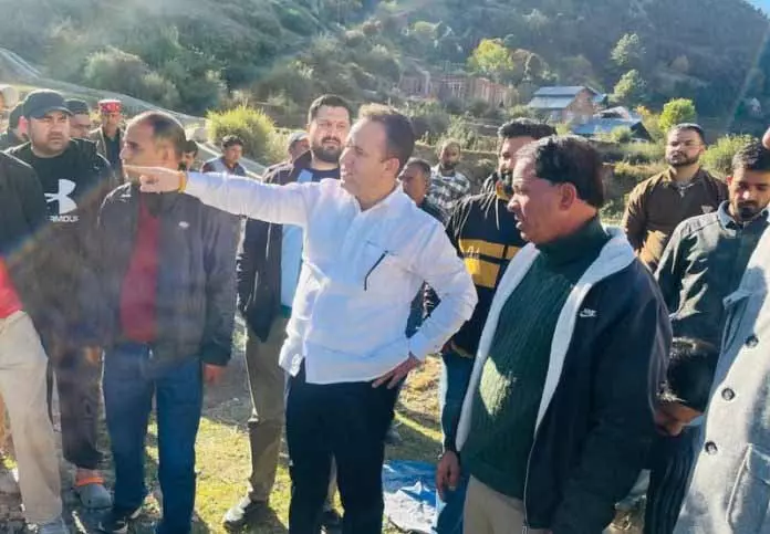 Sunil ने अधिकारियों से केवी नागसेनी का समय पर पूरा होना सुनिश्चित करने का आग्रह किया Sunil ने अधिकारियों से केवी नागसेनी का समय पर पूरा होना सुनिश्चित करने का आग्रह किया