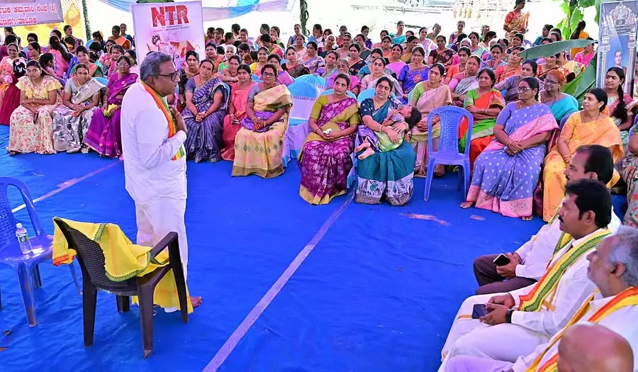 Hunsagi : कार्तिक महीने में दीपा राधाना को प्राथमिकता दी गई Hunsagi : कार्तिक महीने में दीपा राधाना को प्राथमिकता दी गई