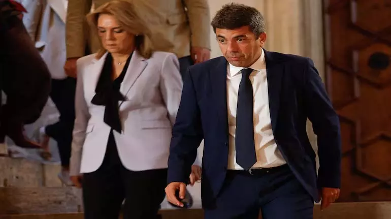 एक साल बाद, Spain के वालेंसिया क्षेत्र के नेता ने घातक बाढ़ के कारण इस्तीफा दिया एक साल बाद, Spain के वालेंसिया क्षेत्र के नेता ने घातक बाढ़ के कारण इस्तीफा दिया