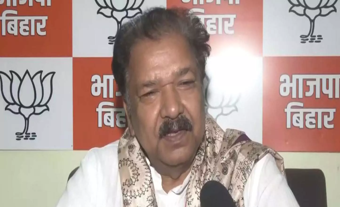 दरबार मूव परंपरा की बहाली से जम्मू-कश्मीर की अर्थव्यवस्था को बढ़ावा मिलेगा: CM उमर अब्दुल्ला दरबार मूव परंपरा की बहाली से जम्मू-कश्मीर की अर्थव्यवस्था को बढ़ावा मिलेगा: CM उमर अब्दुल्ला