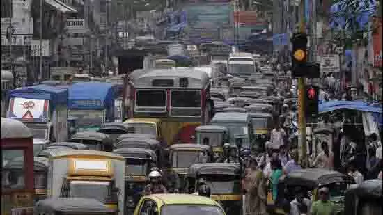सोहना एलिवेटेड कॉरिडोर: सिग्नल खराबी से दो जंक्शनों पर रोजाना जाम सोहना एलिवेटेड कॉरिडोर: सिग्नल खराबी से दो जंक्शनों पर रोजाना जाम