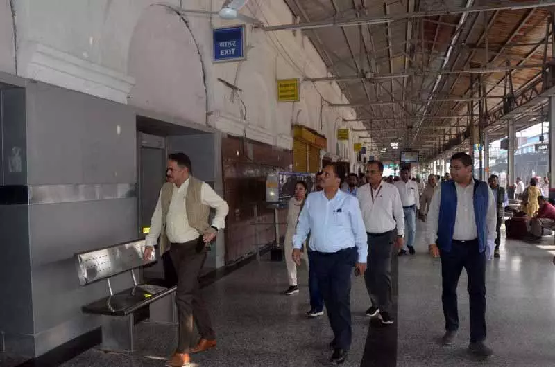 Amritsar रेलवे स्टेशन पर विश्व स्तरीय सुविधाओं का उन्नयन किया जाएगा Amritsar रेलवे स्टेशन पर विश्व स्तरीय सुविधाओं का उन्नयन किया जाएगा