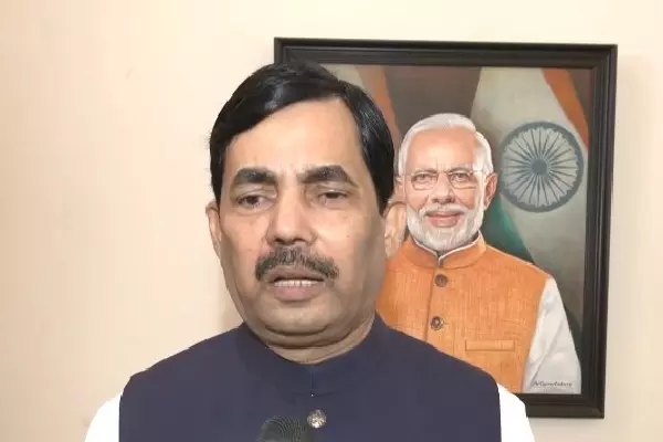 भाजपा नेता शाहनवाज़ हुसैन ने राहुल गांधी पर साधा निशाना भाजपा नेता शाहनवाज़ हुसैन ने राहुल गांधी पर साधा निशाना