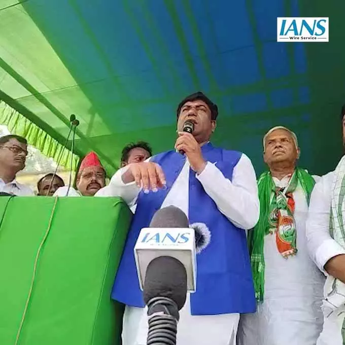 मुकेश सहनी ने लालू की राजनीति को गांव-गांव तक ले जाने का किया आह्वान मुकेश सहनी ने लालू की राजनीति को गांव-गांव तक ले जाने का किया आह्वान