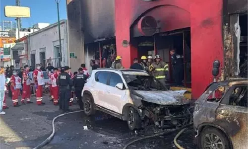 Mexico:‘डिपार्टमेंटल स्टोर में भयानक आग के बाद विस्फोट, कई लोगों की मौत Mexico:‘डिपार्टमेंटल स्टोर में भयानक आग के बाद विस्फोट, कई लोगों की मौत