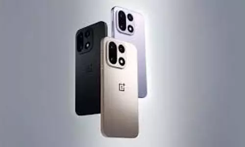 iQOO 15 Vs OnePlus 15: डिस्प्ले, कैमरा, बैटरी और परफॉर्मेंस के मामले में किसमें है ज्यादा दम iQOO 15 Vs OnePlus 15: डिस्प्ले, कैमरा, बैटरी और परफॉर्मेंस के मामले में किसमें है ज्यादा दम
