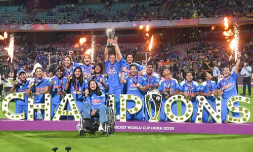 मेहनत, सपने और भरोसे की जीत: भारतीय महिला क्रिकेट टीम को खेल जगत से मिली बधाई मेहनत, सपने और भरोसे की जीत: भारतीय महिला क्रिकेट टीम को खेल जगत से मिली बधाई