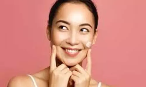 Beauty Tips: आयुर्वेदिक नुस्खों से पाएं प्राकृतिक चमकती त्वचा Beauty Tips: आयुर्वेदिक नुस्खों से पाएं प्राकृतिक चमकती त्वचा