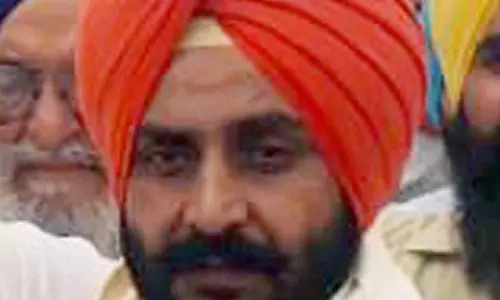 Punjab: दो महीने बाद भी पठानमाजरा विधायक गिरफ्तारी से बच रहे Punjab: दो महीने बाद भी पठानमाजरा विधायक गिरफ्तारी से बच रहे