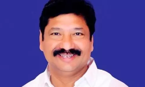 Andhra  के पूर्व मंत्री जोगी रमेश को जहरीली शराब मामले में न्यायिक हिरासत में भेजा गया