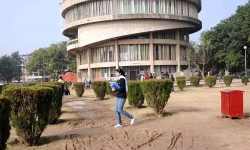 PU सीनेट को खत्म करने के केंद्र के कदम पर राज्य में राजनीतिक विवाद छिड़ा
