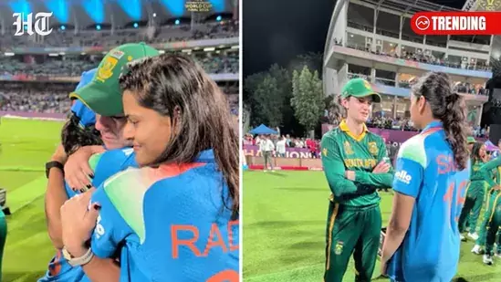 Smriti Mandhana, जेमिमा रोड्रिग्स ने शोकाकुल लौरा वोल्वार्ड्ट को सांत्वना दी Smriti Mandhana, जेमिमा रोड्रिग्स ने शोकाकुल लौरा वोल्वार्ड्ट को सांत्वना दी