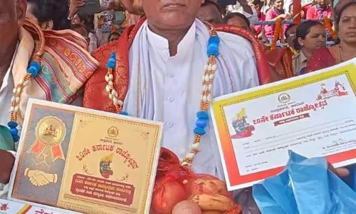 Hanagal : मधुकुमार को पुरस्कार मिला