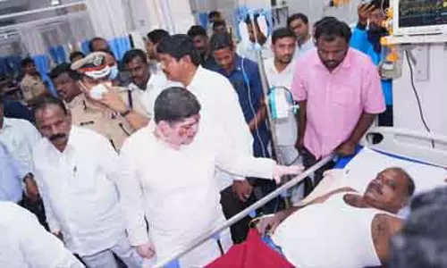राष्ट्रपति, प्रधानमंत्री ने तेलंगाना बस दुर्घटना में लोगों की मौत पर दुख व्यक्त किया
