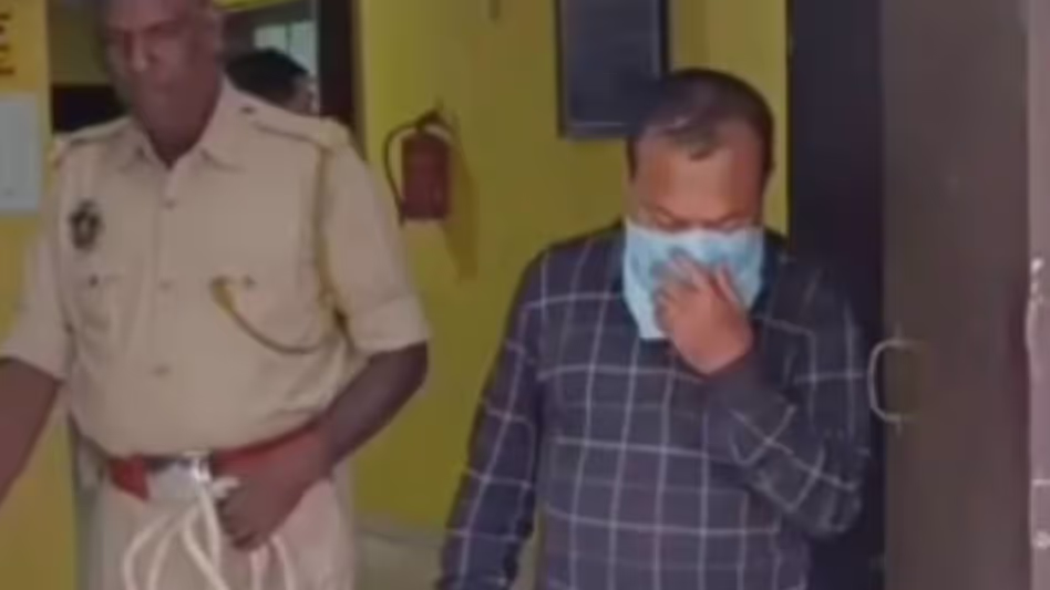 Assam : सीएम के सतर्कता विभाग के नाम पर जबरन वसूली के आरोप Assam : सीएम के सतर्कता विभाग के नाम पर जबरन वसूली के आरोप