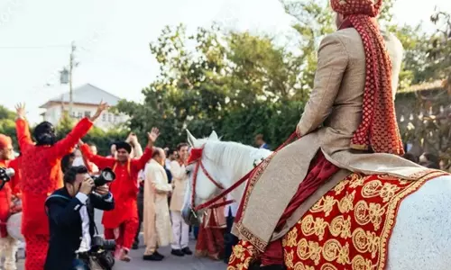 दूल्हे की डिमांड से हड़कंप, थाने तक पहुंचा मामला दूल्हे की डिमांड से हड़कंप, थाने तक पहुंचा मामला