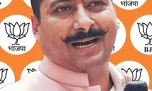 गौरव ने खड़गे पर पलटवार करते हुए, Nehru के कश्मीर संबंधी फैसलों से देश को भारी नुकसान हुआ गौरव ने खड़गे पर पलटवार करते हुए, Nehru के कश्मीर संबंधी फैसलों से देश को भारी नुकसान हुआ