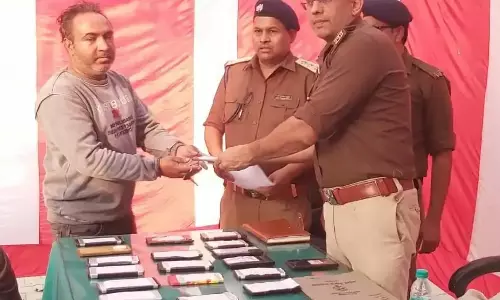 Haridwar: पुलिस ने चलाया अभियान, 155 मोबाइल फोन किए सुपुर्द Haridwar: पुलिस ने चलाया अभियान, 155 मोबाइल फोन किए सुपुर्द
