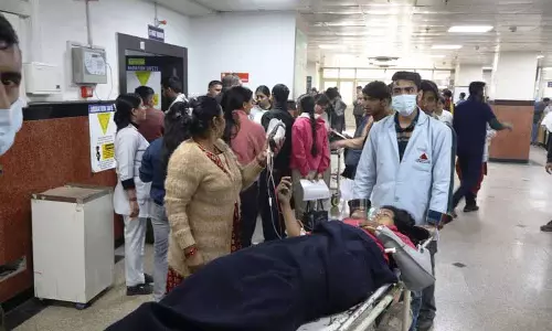 Narkanda के पास टेंपो ट्रैवलर पलटा, 29 घायल Narkanda के पास टेंपो ट्रैवलर पलटा, 29 घायल