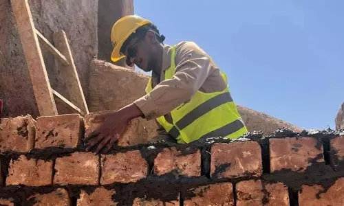 Saudi छात्रों को ऐतिहासिक मस्जिदों के रेस्टोरेशन में शामिल करने के लिए छह महीने का ट्रेनिंग प्रोग्राम शुरू Saudi छात्रों को ऐतिहासिक मस्जिदों के रेस्टोरेशन में शामिल करने के लिए छह महीने का ट्रेनिंग प्रोग्राम शुरू