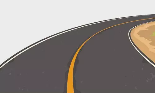 Chandigarh: पार्षद गाबी ने सेक्टर 45 में सड़क रीकार्पेटिंग कार्य का उद्घाटन किया