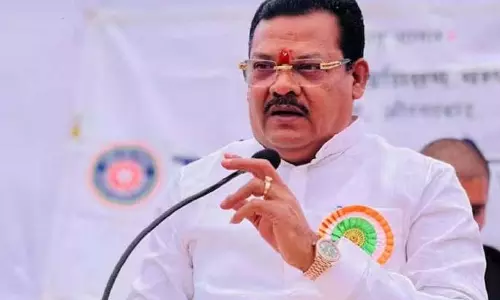 संजय शिरसाट ने OSD Bhandare पर 4.5 करोड़ रुपये की जमीन हड़पने का आरोप लगाया संजय शिरसाट ने OSD Bhandare पर 4.5 करोड़ रुपये की जमीन हड़पने का आरोप लगाया