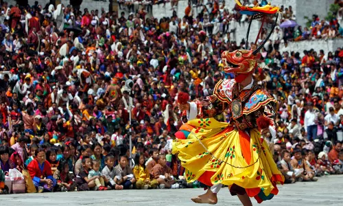 Bhutan ने विश्व से शांति और सद्भाव के लिए एकजुट होने की अपील की Bhutan ने विश्व से शांति और सद्भाव के लिए एकजुट होने की अपील की