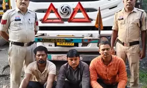 JSPL यार्ड से 3 टन लोहा वेस्ट मटेरियल चोरी, आरोपी गिरफ्तार, 1.20 करोड़ की संपत्ति बरामद JSPL यार्ड से 3 टन लोहा वेस्ट मटेरियल चोरी, आरोपी गिरफ्तार, 1.20 करोड़ की संपत्ति बरामद