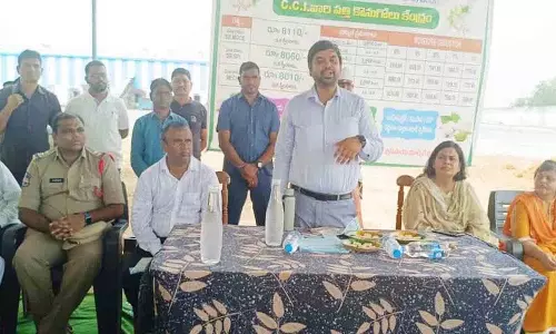 किसानों को लाभ पहुंचाने के लिए कपास की खरीद नियमों के अनुसार की जाए: Mancherial Collector किसानों को लाभ पहुंचाने के लिए कपास की खरीद नियमों के अनुसार की जाए: Mancherial Collector