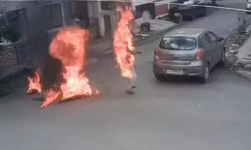 फर्नीचर निर्माता ने पारिवारिक विवाद में खुद को लगाई आग, झुलसने के बाद मौत