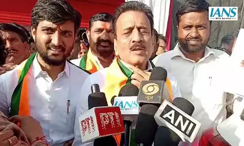 महाराष्ट्र में भाजपा की लहर, कांग्रेस-पवार गुट के नेता हो रहे शामिल महाराष्ट्र में भाजपा की लहर, कांग्रेस-पवार गुट के नेता हो रहे शामिल