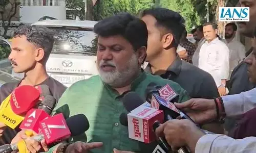उदय सामंत का विपक्ष पर हमला — बोले, BMC चुनाव से पीछे हटना हार के डर की निशानी उदय सामंत का विपक्ष पर हमला — बोले, BMC चुनाव से पीछे हटना हार के डर की निशानी