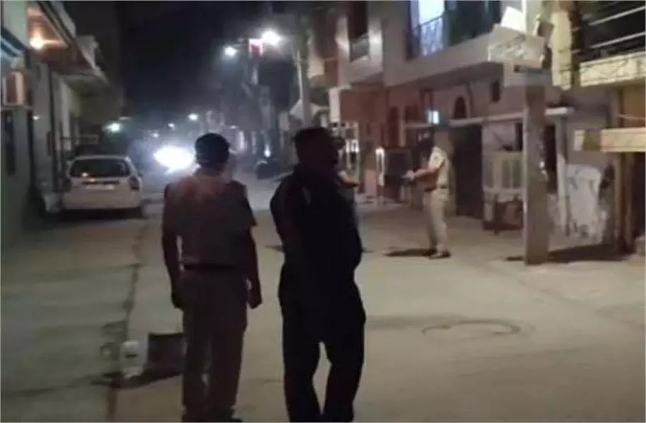 Haryana: कोचिंग से लौट रही युवती को गोली मारी, सुनसान गली में दिया वारदात को अंजाम Haryana: कोचिंग से लौट रही युवती को गोली मारी, सुनसान गली में दिया वारदात को अंजाम