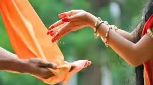 Kartik Purnima Daan: कार्तिक पूर्णिमा पर राशि के हिसाब से करें दान, धन-धान्य की नहीं होगी कमी Kartik Purnima Daan: कार्तिक पूर्णिमा पर राशि के हिसाब से करें दान, धन-धान्य की नहीं होगी कमी