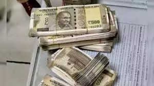 MP News: नकली नोट बनाने वाले गिरोह का किया भंडाफोड़ MP News: नकली नोट बनाने वाले गिरोह का किया भंडाफोड़