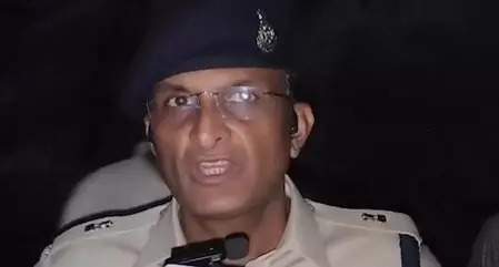 ड्राइवर की लापरवाही बनी बस हादसे की वजह, मुख्यमंत्री ने की मृतकों को 2 लाख रुपए देने की घोषणा ड्राइवर की लापरवाही बनी बस हादसे की वजह, मुख्यमंत्री ने की मृतकों को 2 लाख रुपए देने की घोषणा