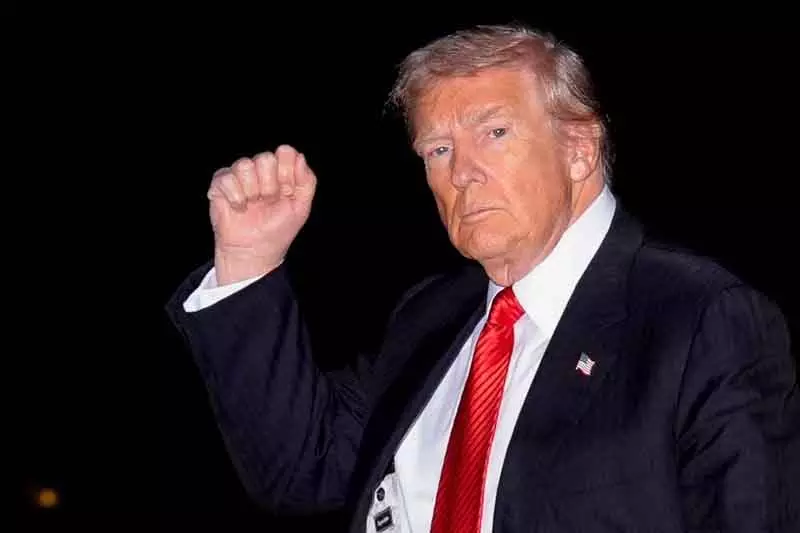 Trump ने ज़ोहरान ममदानी की जीत पर फंड कटौती की धमकी दी Trump ने ज़ोहरान ममदानी की जीत पर फंड कटौती की धमकी दी