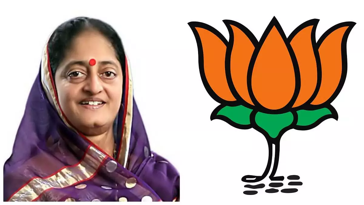बढ़ते यात्री यातायात के बीच जलगांव हवाई अड्डे के टर्मिनल का विस्तार किया जाएगा: MP Smita Wagh बढ़ते यात्री यातायात के बीच जलगांव हवाई अड्डे के टर्मिनल का विस्तार किया जाएगा: MP Smita Wagh
