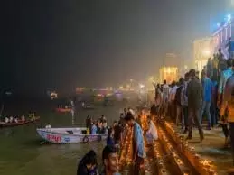 Kartik Purnima Snan 2025: कार्तिक पूर्णिमा को कौन-से तीर्थों पर करें स्नान? जहां भक्त को मिलता है विशेष पुण्य Kartik Purnima Snan 2025: कार्तिक पूर्णिमा को कौन-से तीर्थों पर करें स्नान? जहां भक्त को मिलता है विशेष पुण्य