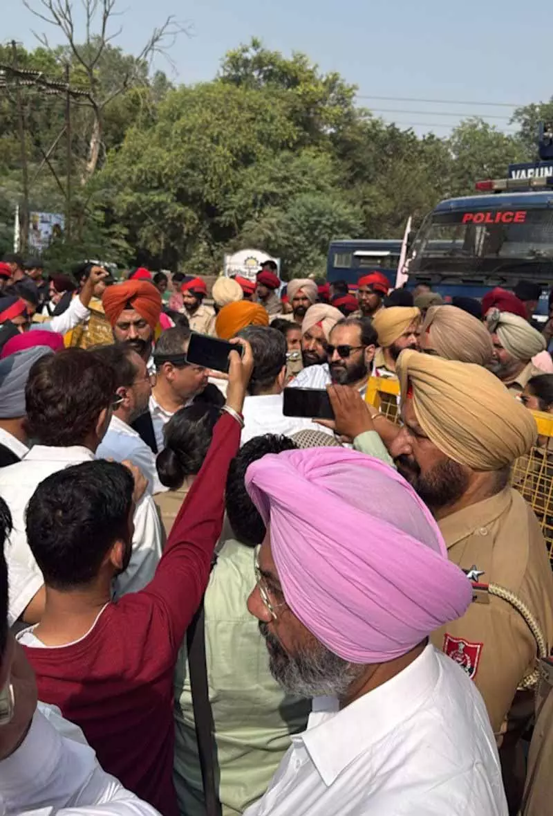 वकील पर हमले के मामले में मुक्तसर के वकीलों ने काम बंद रखा, Tarn Taran में प्रदर्शन की धमकी दी वकील पर हमले के मामले में मुक्तसर के वकीलों ने काम बंद रखा, Tarn Taran में प्रदर्शन की धमकी दी