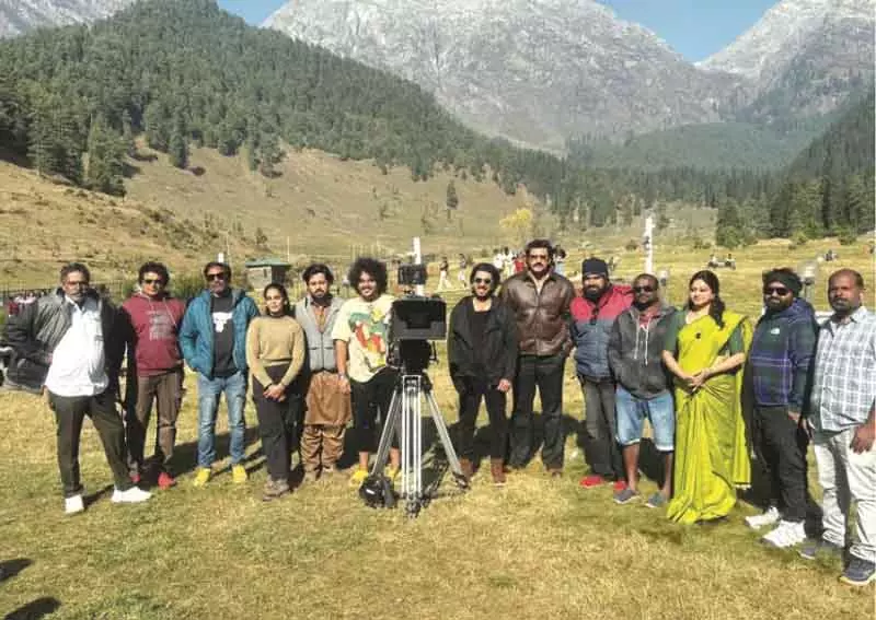 कश्मीर फिर चर्चा में कश्मीर फिर चर्चा में