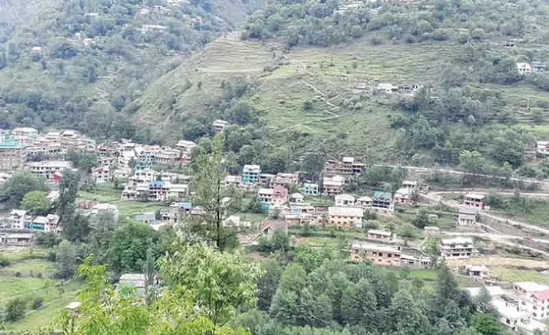 Banihal 11 साल बाद भी खारी तहसील प्रशासनिक ढांचे से वंचित Banihal 11 साल बाद भी खारी तहसील प्रशासनिक ढांचे से वंचित