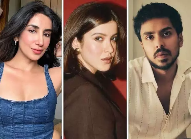पारुल गुलाटी बेजॉय नांबियार की Tu Ya Main में शनाया कपूर और आदर्श गौरव के साथ शामिल हुईं पारुल गुलाटी बेजॉय नांबियार की Tu Ya Main में शनाया कपूर और आदर्श गौरव के साथ शामिल हुईं