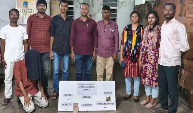 Musheerabad में डॉक्टर हाउस बना नशे का अड्डा Musheerabad में डॉक्टर हाउस बना नशे का अड्डा