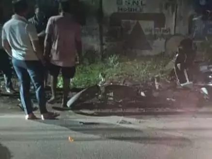 ट्रक से जा टकराया युवक, इलाज के दौरान मौत ट्रक से जा टकराया युवक, इलाज के दौरान मौत
