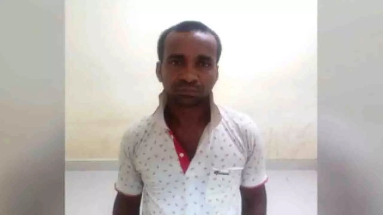 मां-बेटी पर हमला, Bhubaneswar में आरोपी को पकड़ाया मां-बेटी पर हमला, Bhubaneswar में आरोपी को पकड़ाया